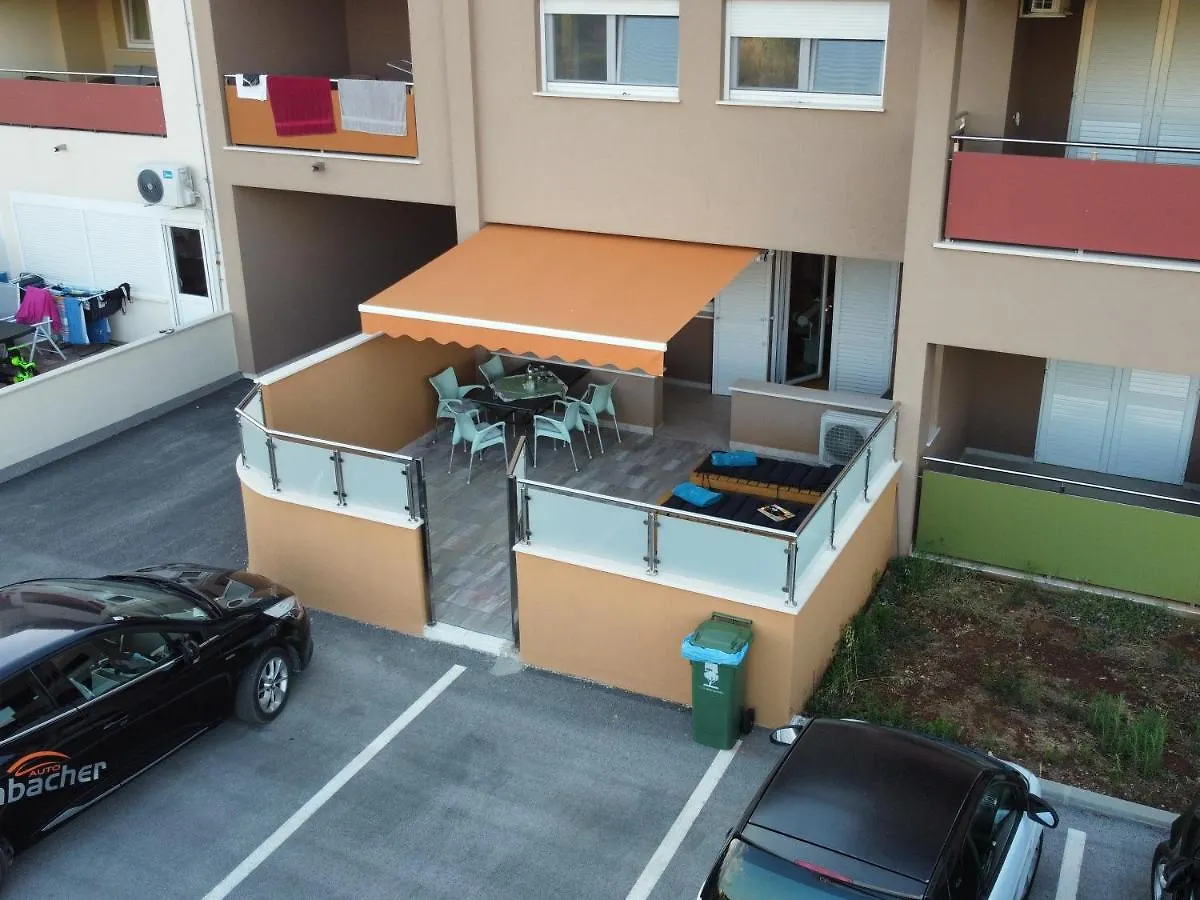 Apartment Jela & Niko Fažana